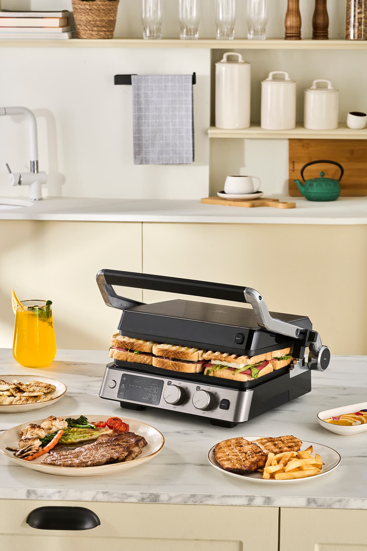 Kompakter Stahlgrill und Toaster Inox 2008 mit 6-Scheiben-Kapazität